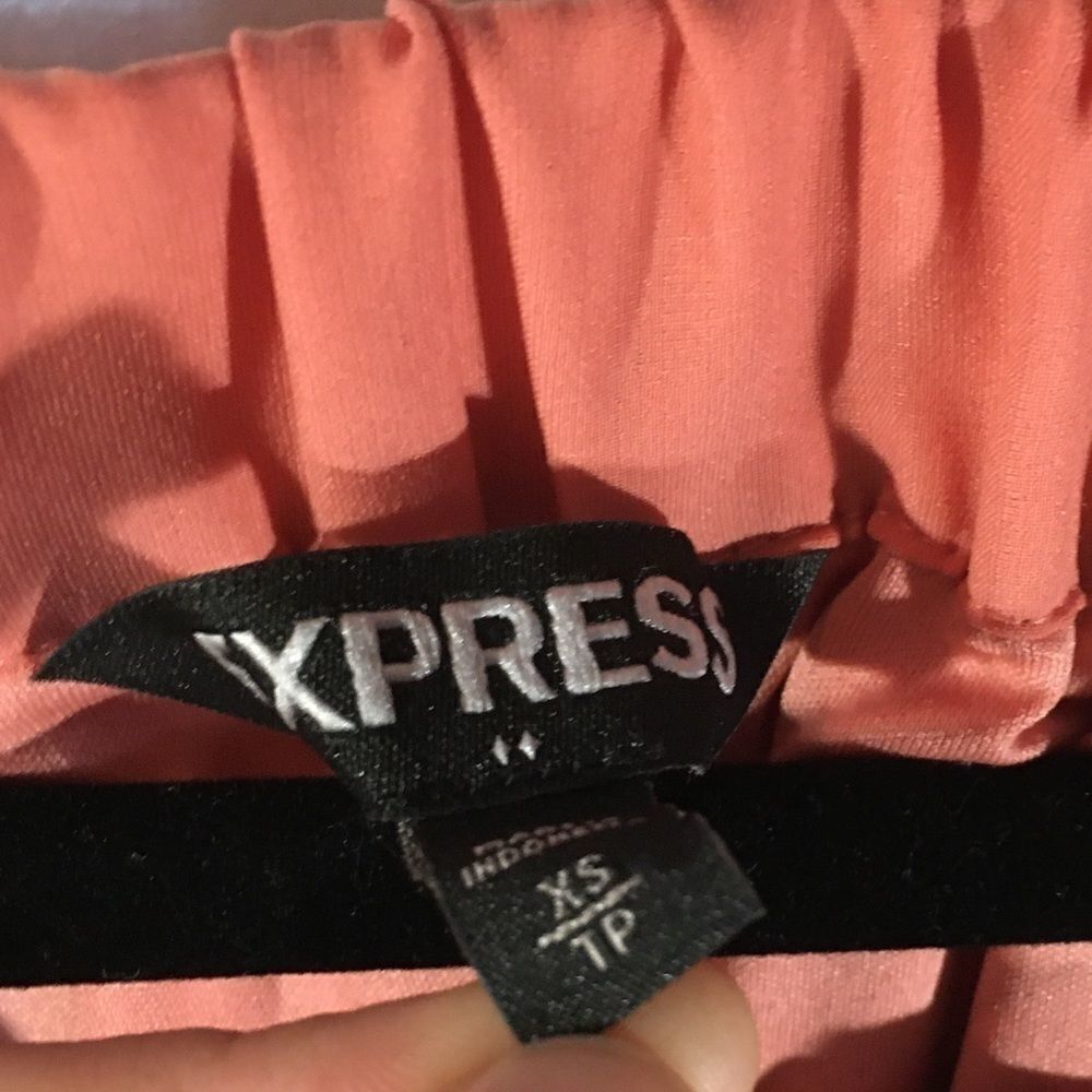 Express Ruffle off the shoulder Crop Top Size XS - Picture 7 of 10